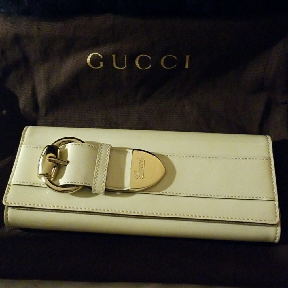 Gucci Off White Patent Small Clutch